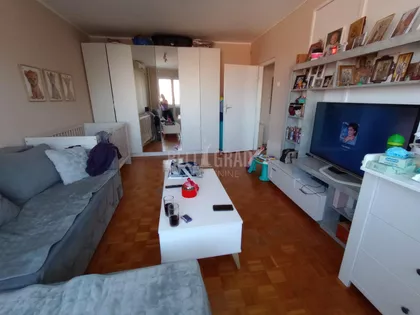 Kraljevačka | 4zida.rs