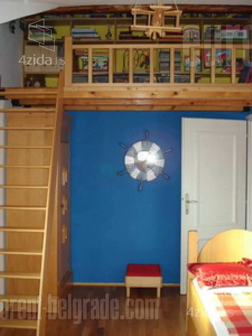 Četvoroiposoban stan | 4zida