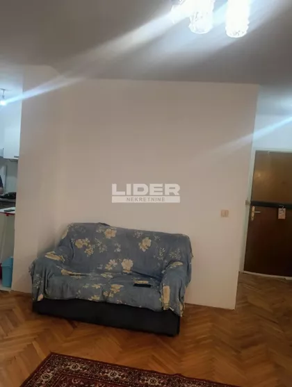 Ace Joksimovića | 4zida.rs