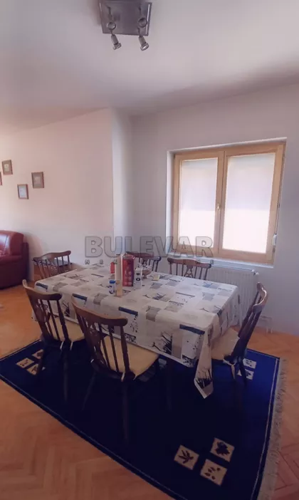 Janisa Janulisa | 4zida.rs