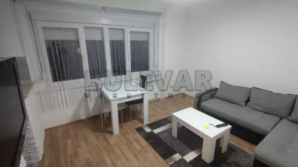 Trg Pavla Stojkovića | 4zida.rs