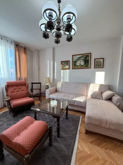 Bulevar Nemanjića 29 | 4zida.rs