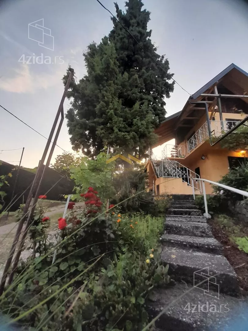 Kuća | 4zida