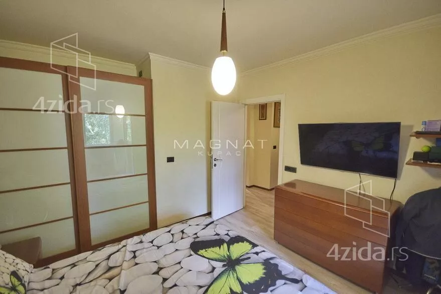 4-etažna kuća | 4zida