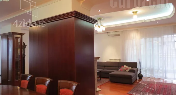 Šestosoban stan | 4zida