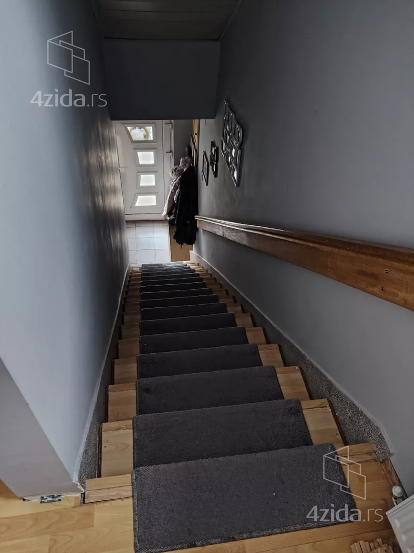 3-etažna kuća | 4zida