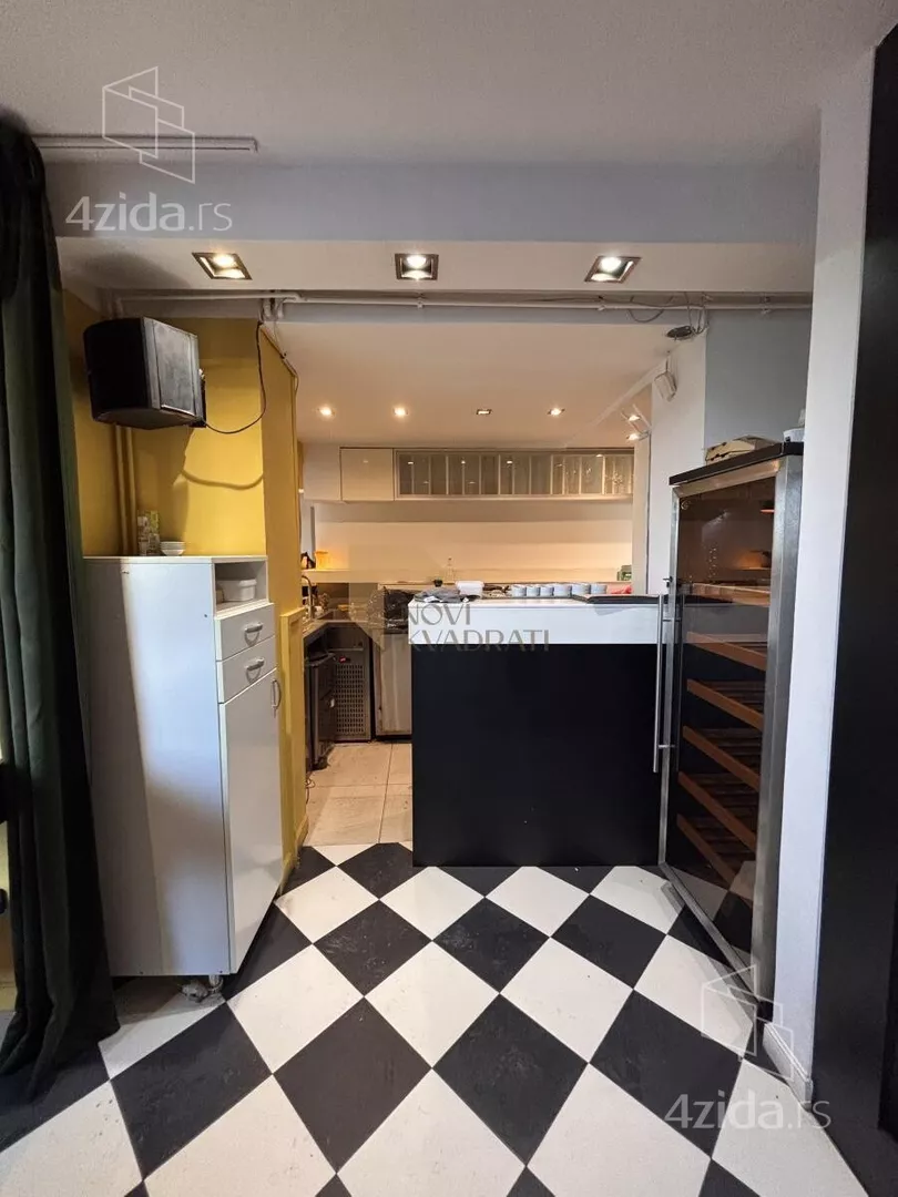 Lokal | 4zida