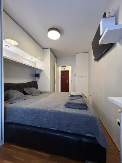 Milana Rakića | 4zida.rs