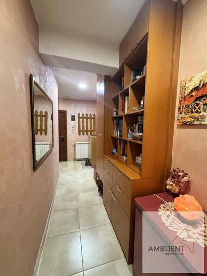 Novi Banovci | 4zida.rs