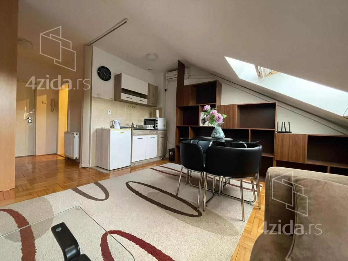 Garsonjera | 4zida