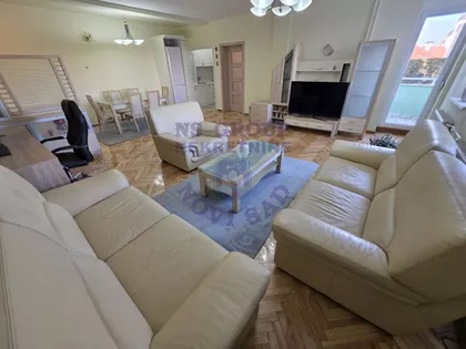 Cara Dušana | 4zida.rs