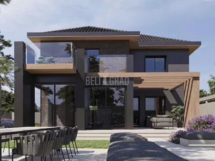 Mihajla Bandura | 4zida.rs