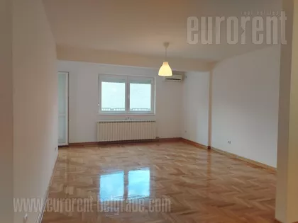 DUŠANOVAC | 4zida.rs