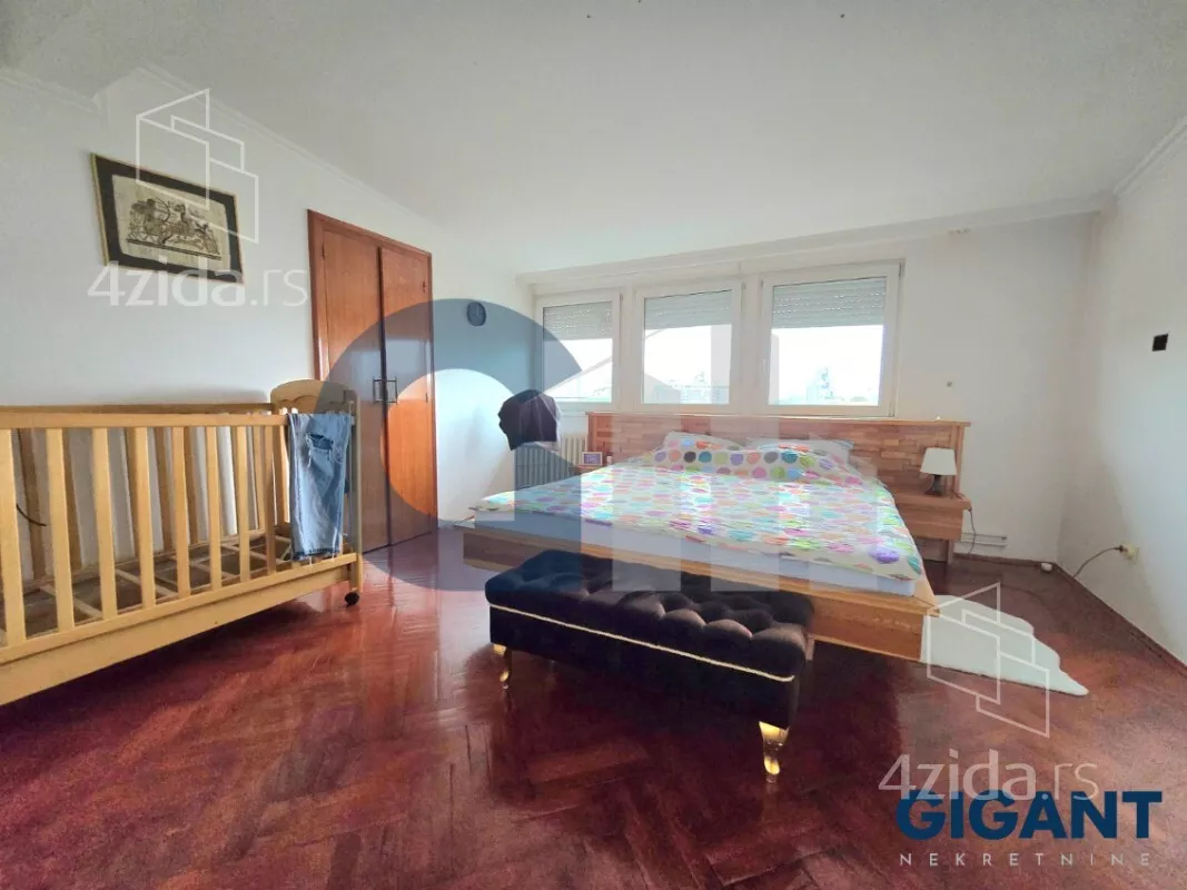 Petosoban stan | 4zida