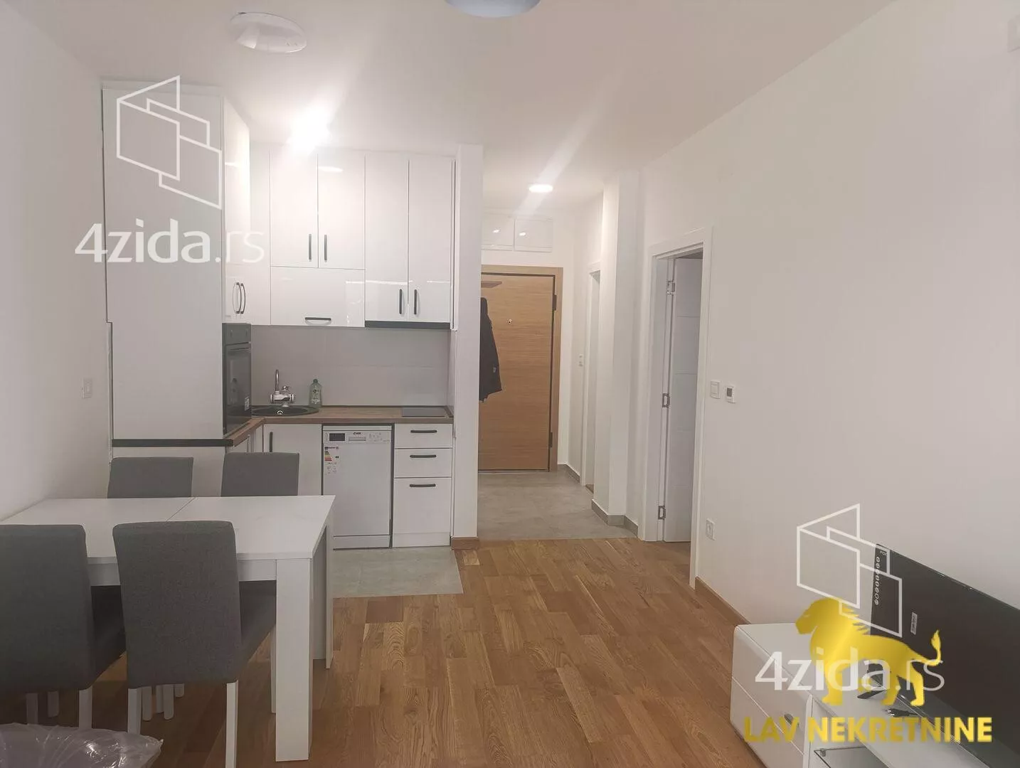 Jednoiposoban stan | 4zida