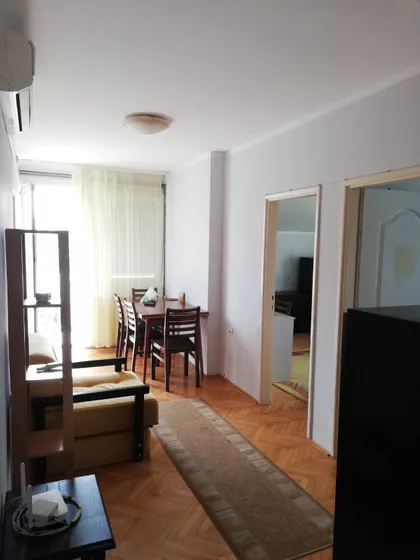 Pariske Komune 25 | 4zida.rs