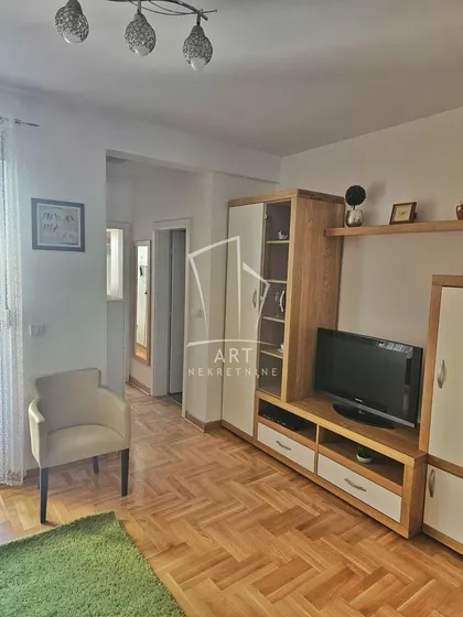Carigradska | 4zida.rs