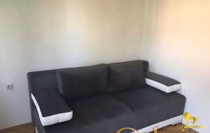 RUMENAČKA | 4zida.rs
