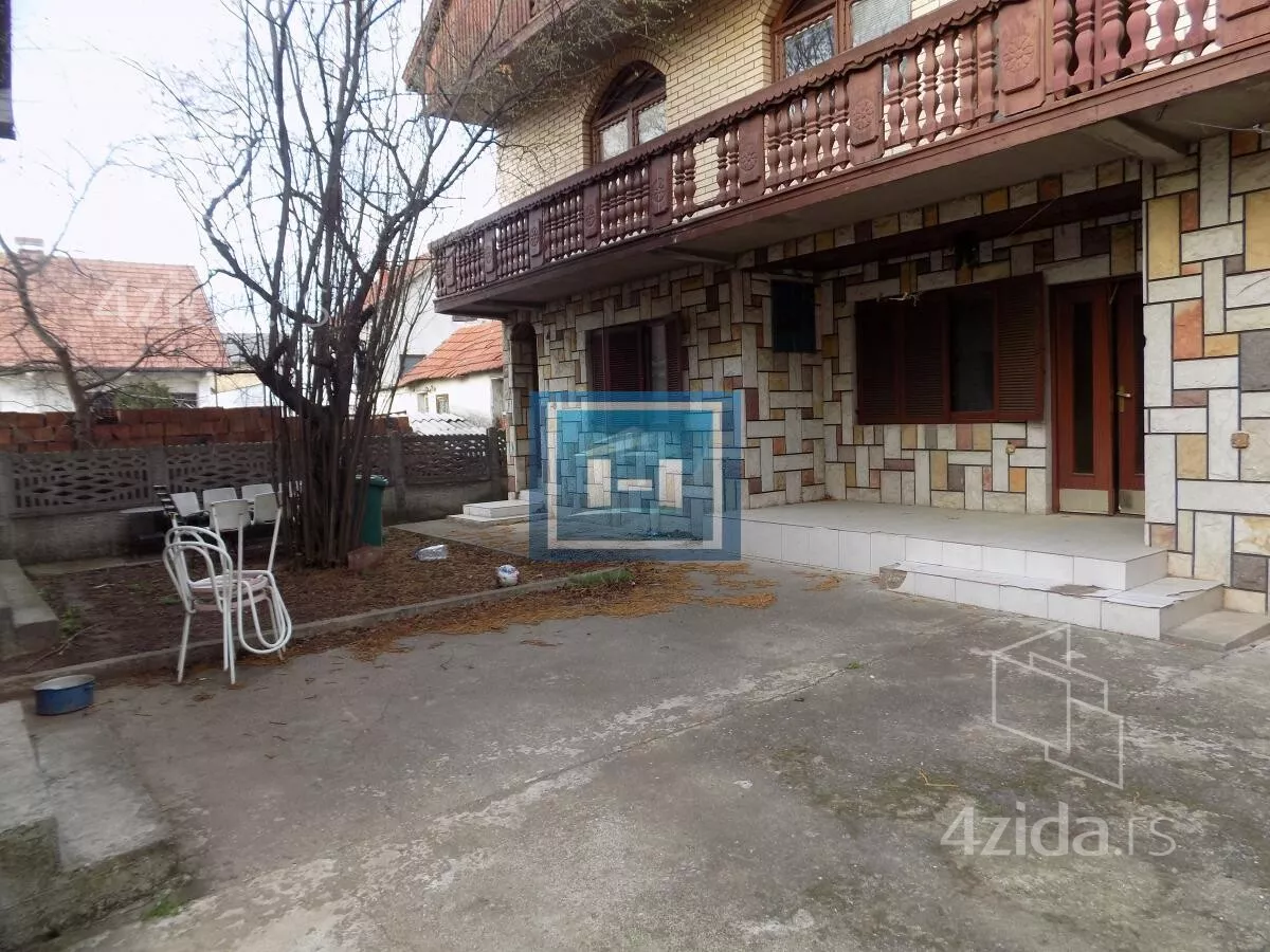 Kuća | 4zida