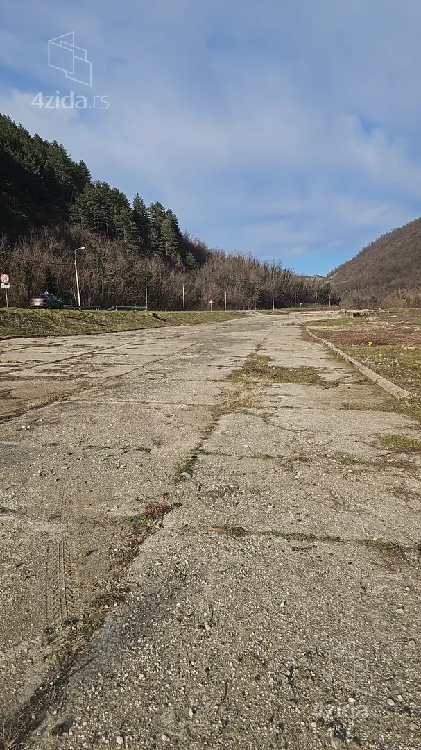 Građevinsko zemljište | 4zida