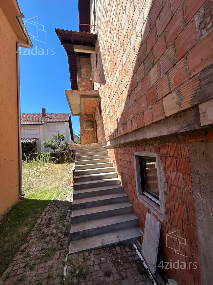 4-etažna kuća | 4zida