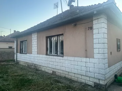 Radnička 70 | 4zida.rs