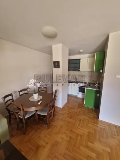 Romanijska | 4zida.rs