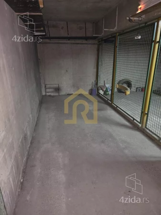 Garaža/Parking | 4zida