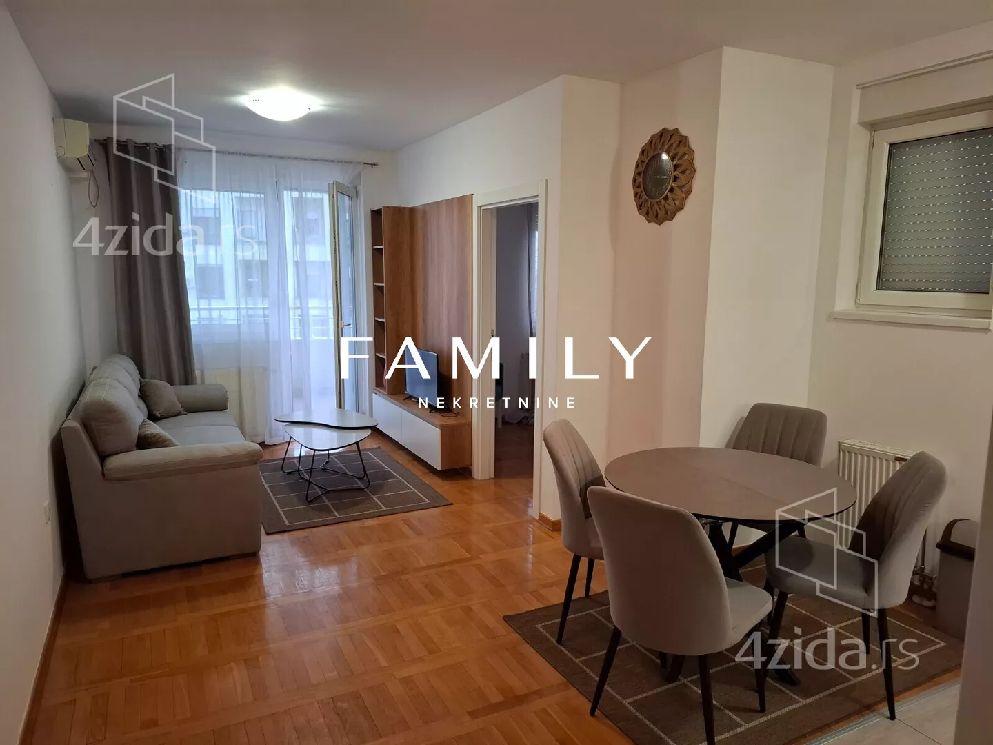 Jednoiposoban stan | 4zida