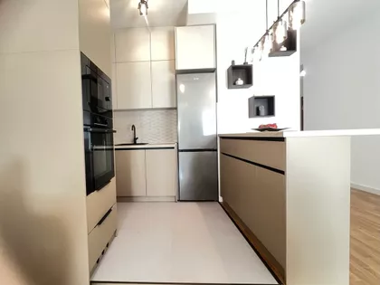 Cara Dušana | 4zida.rs