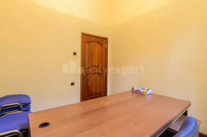 Kneza Miloša 51 | 4zida.rs