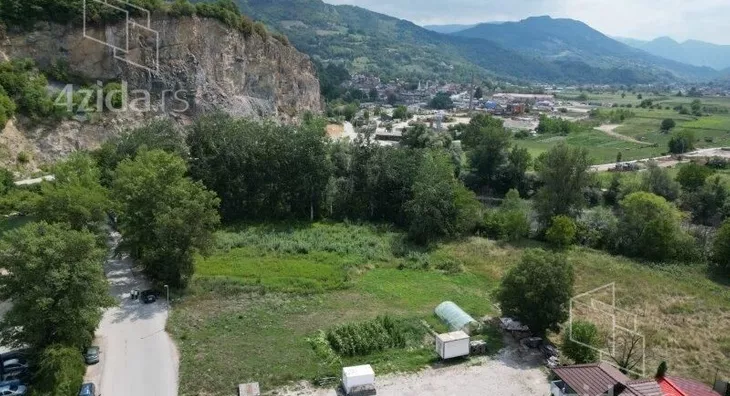 Plac | 4zida