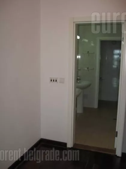 YUBC | 4zida.rs
