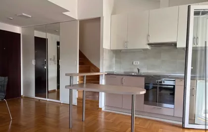 Gradska Bolnica | 4zida.rs