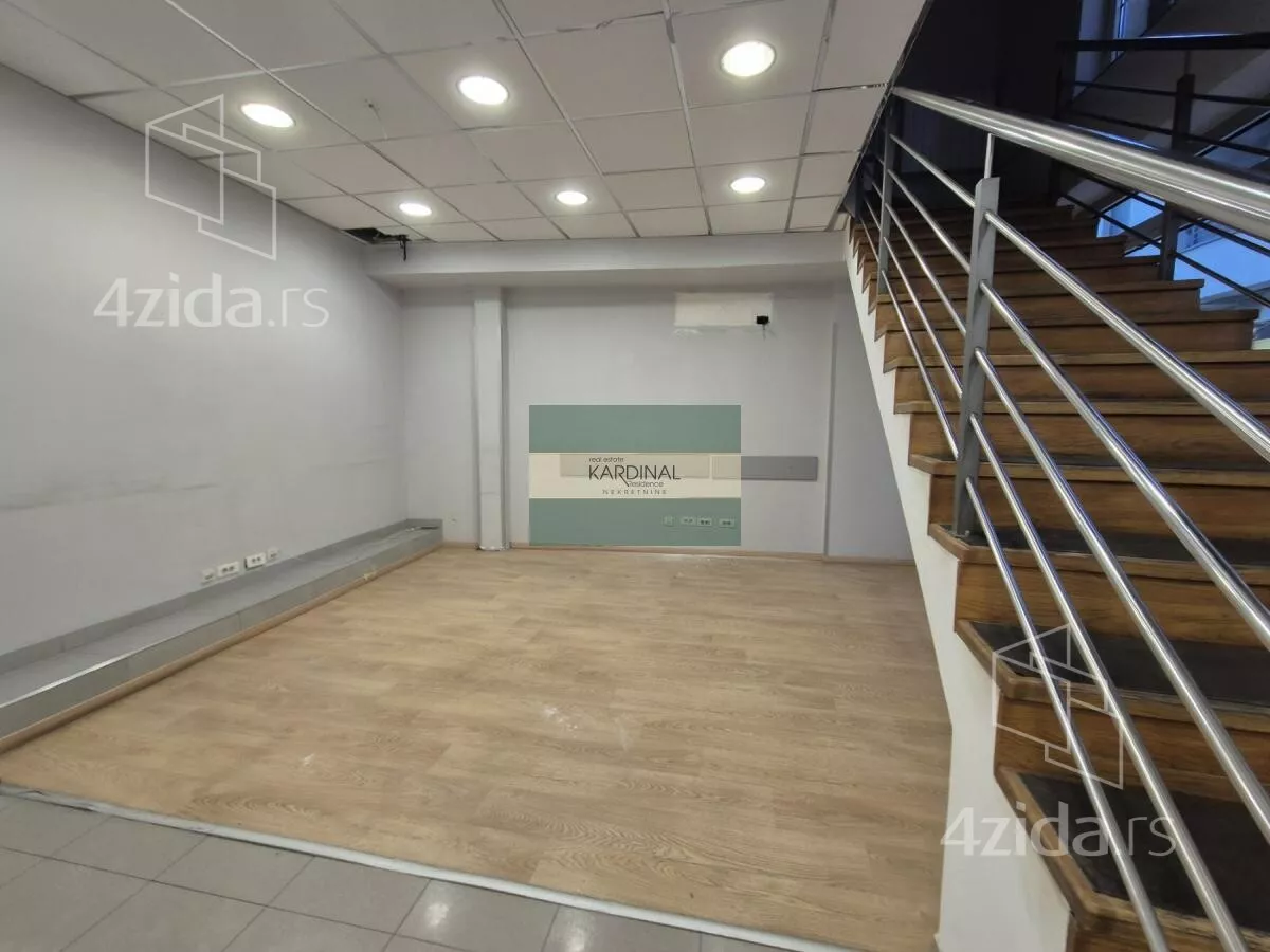 Poslovni prostor | 4zida