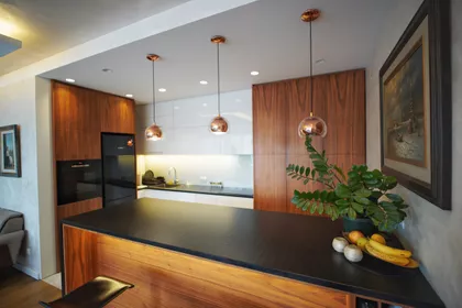 OMLADINSKIH BRIGADA | 4zida.rs