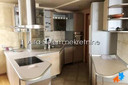 Crveni Krst Vračar | 4zida.rs