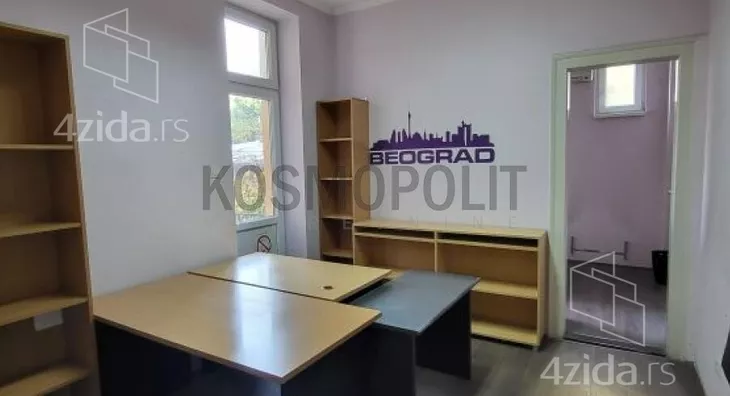 Četvoroiposoban stan | 4zida