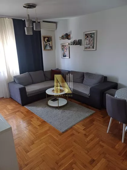 Banatić | 4zida.rs