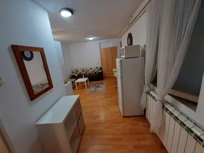 Vukov Spomenik | 4zida.rs