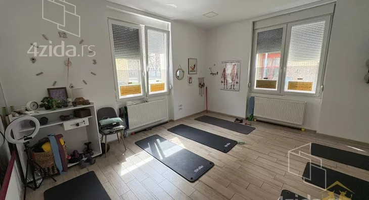 Poslovni prostor | 4zida