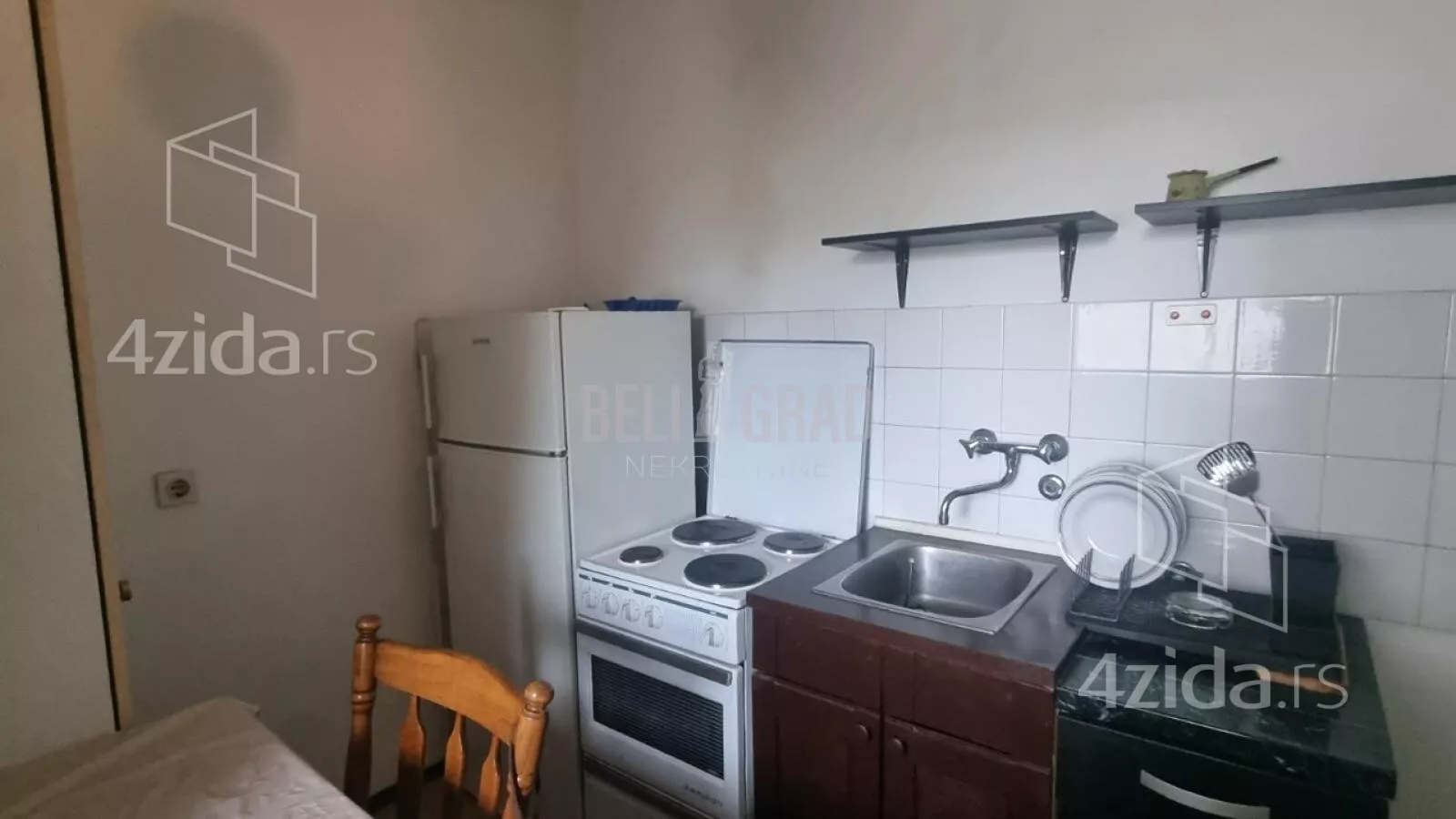 Jednoiposoban stan | 4zida