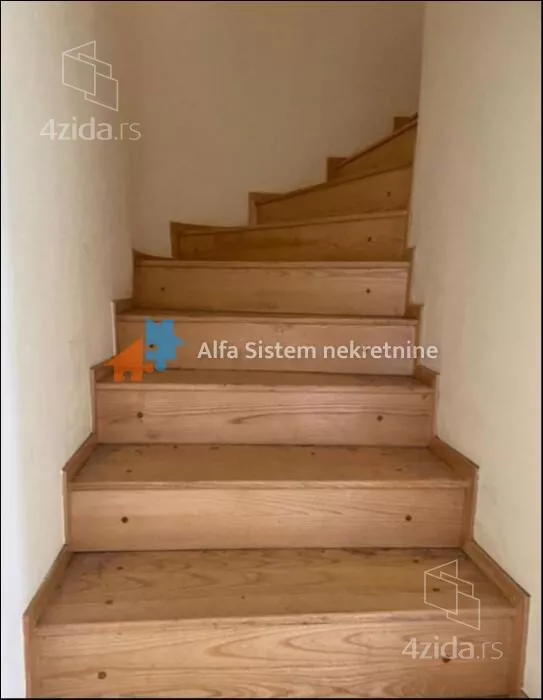 Šestosoban stan | 4zida