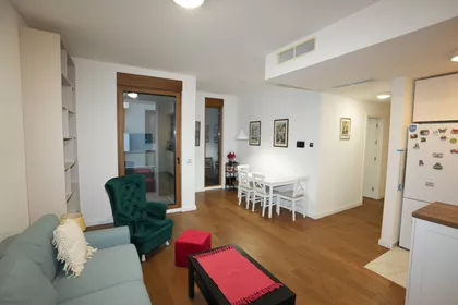 Crveni Krst Zvezdara | 4zida.rs