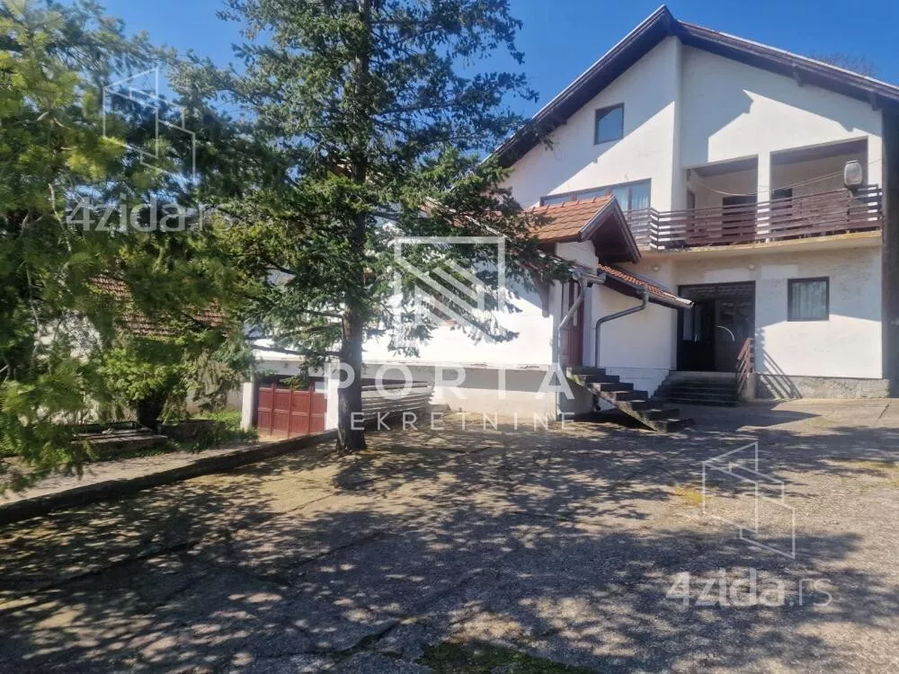 3-etažna kuća | 4zida