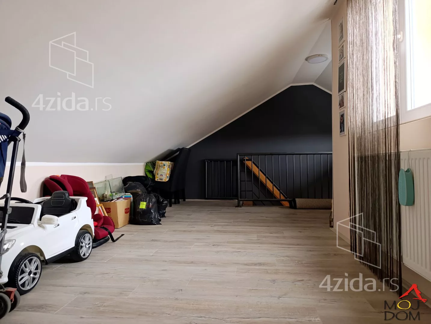 Četvoroiposoban stan | 4zida