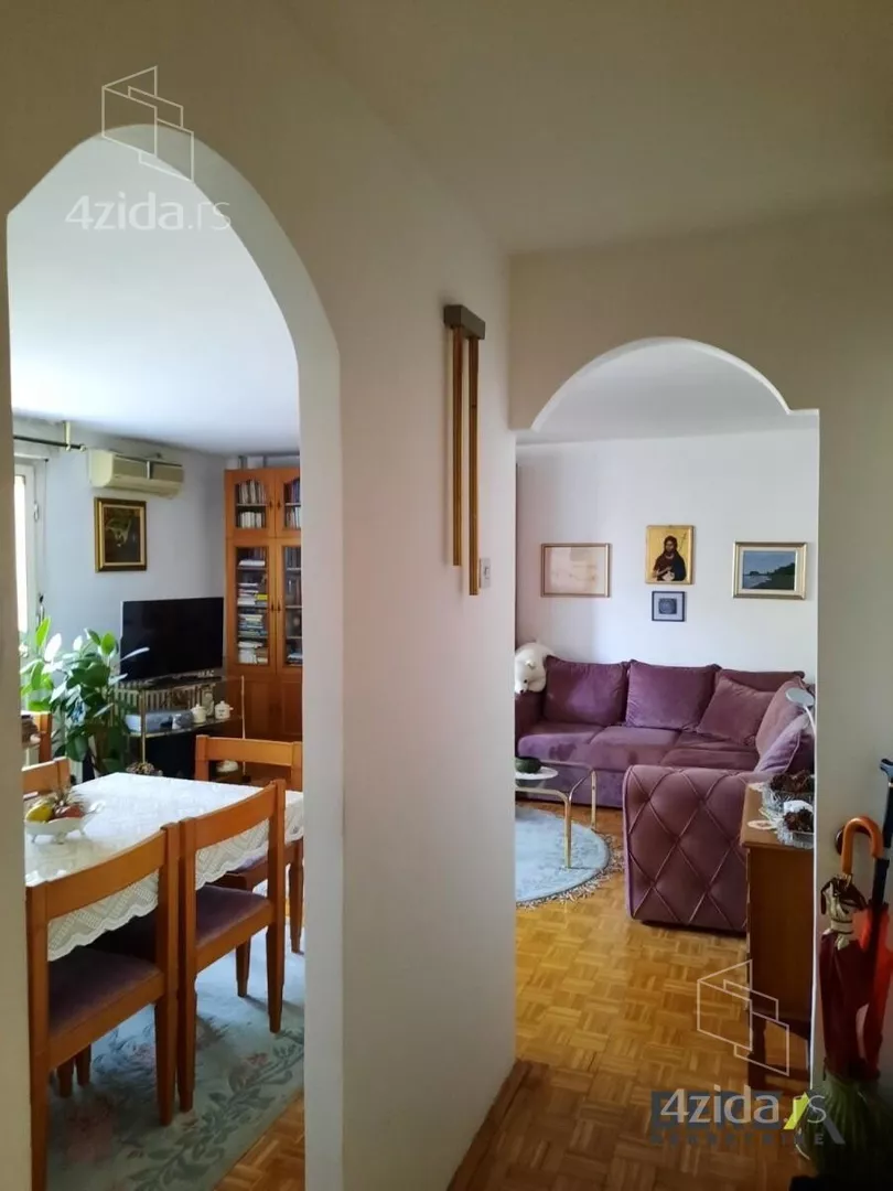 Dvoiposoban stan | 4zida