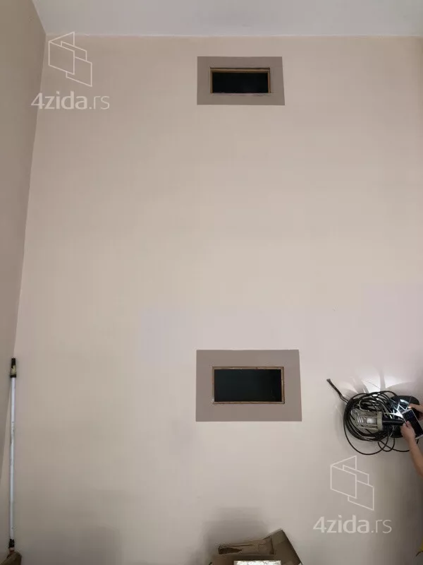 Lokal | 4zida