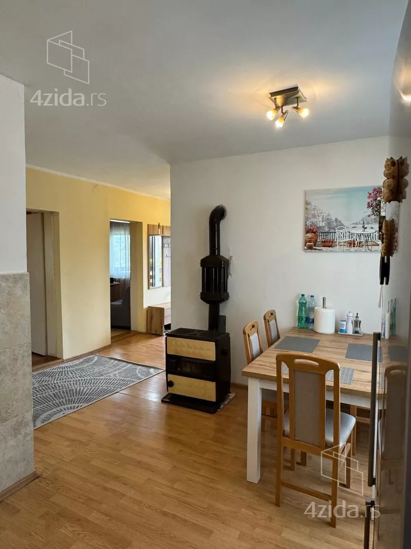 3-etažna kuća | 4zida