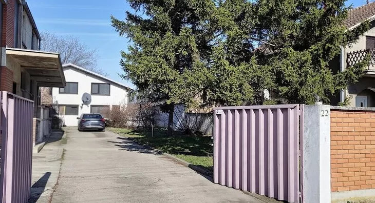 Poslovna zgrada | 4zida